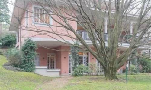Prestigiosa villa unifamiliare