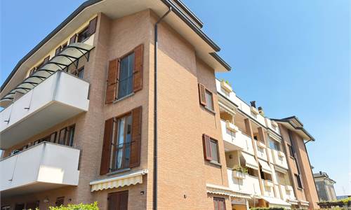 Trilocale e servizi con taverna